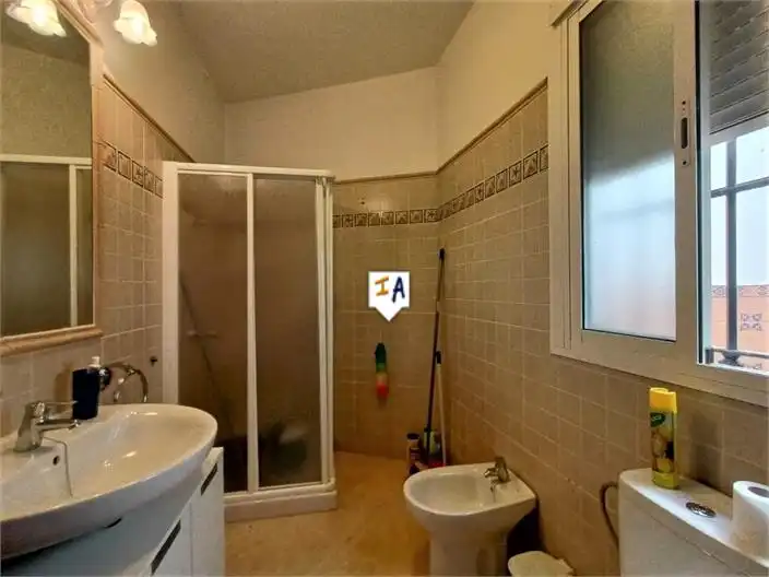 Baño de Casa adosada en venta en Casariche con Terraza, Trastero y Alarma