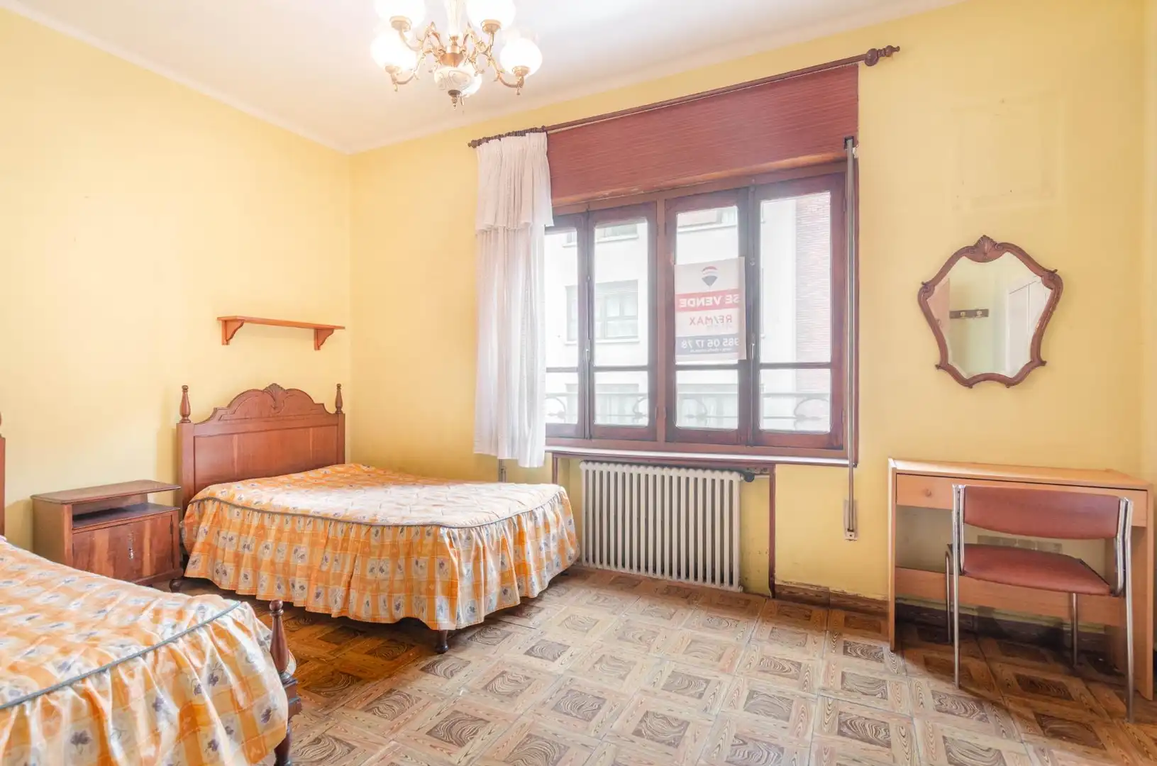 Flat for sale in Calle MANUEL GUTIERREZ 13
