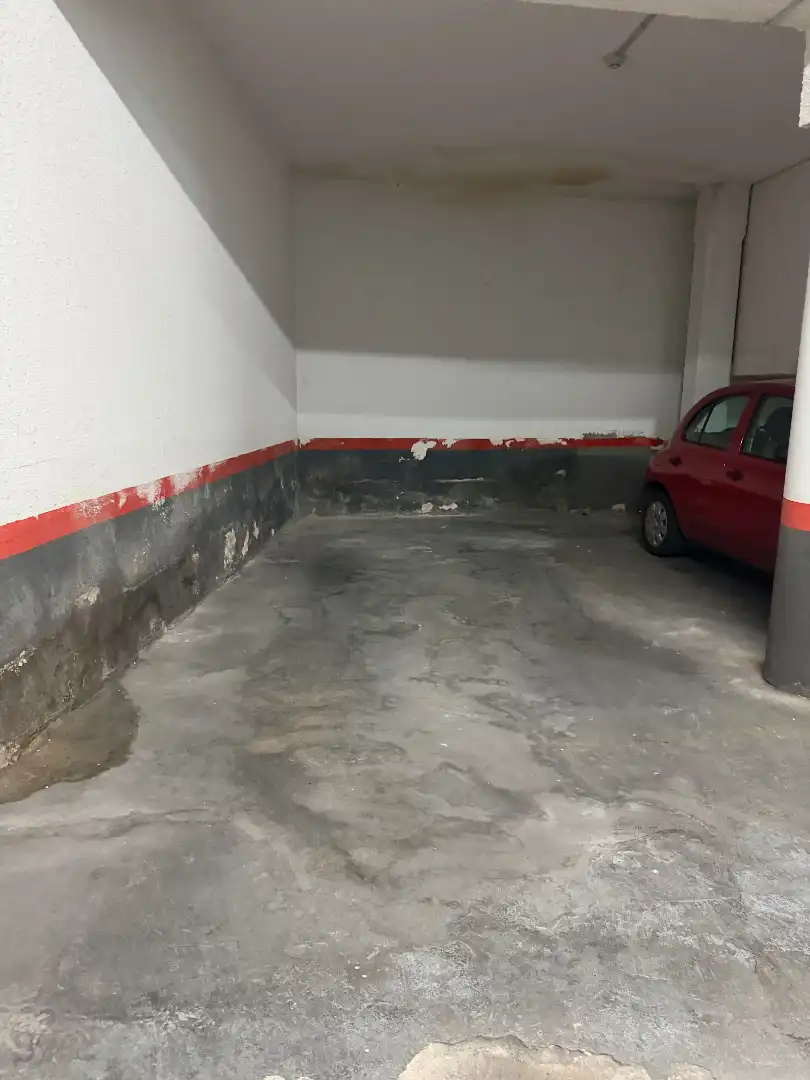Parking de Dúplex en venta en Torrelavega  con Calefacción, Parquet y Trastero