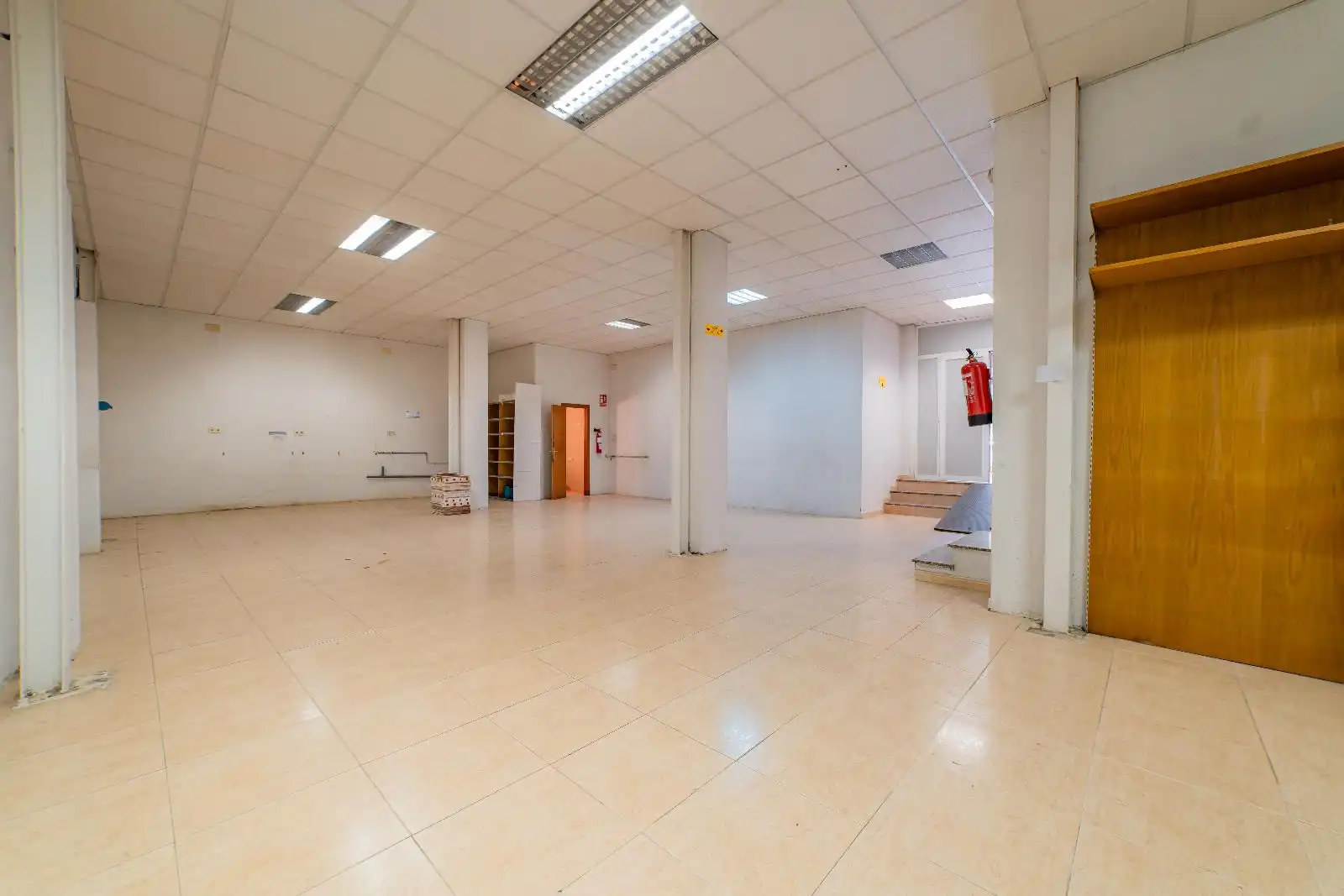Business premises for sale in Esteve Terrades, imagen 10