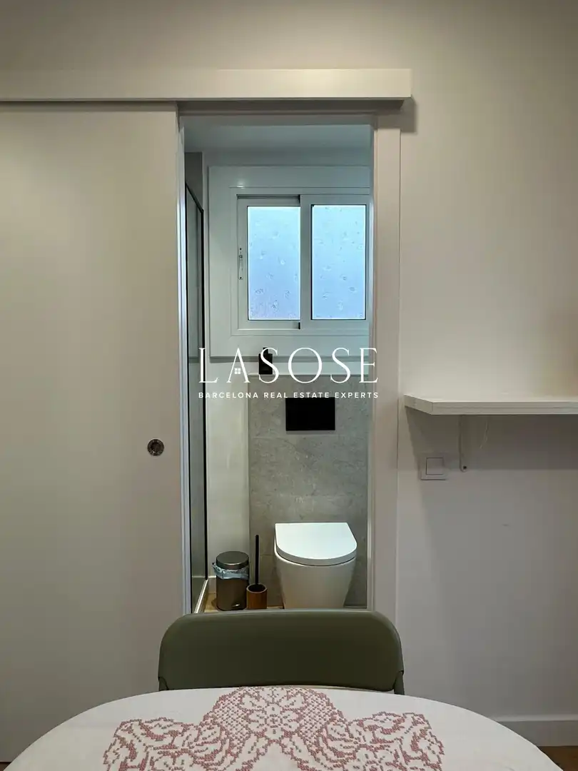 Bathroom of Flat for rent in L'Hospitalet de Llobregat  with Furnished and Balcony