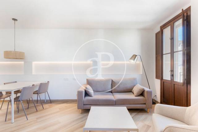 Piso en Alquiler en Carrer de Joaquín Costa en Gran Via