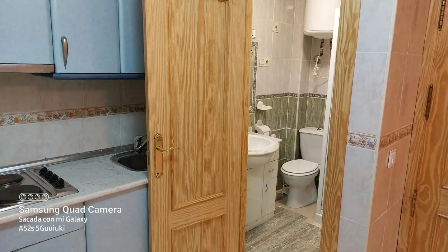Bathroom of Study for rent in Granada  with Furnished