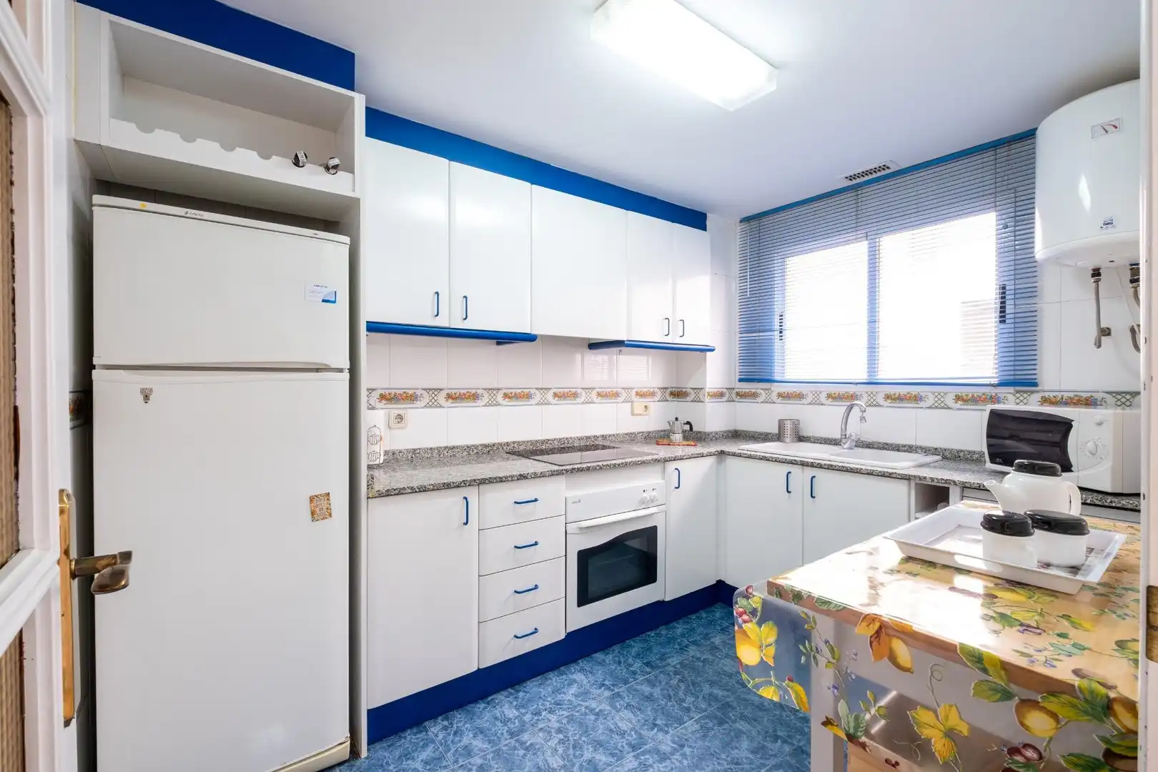 Appartement compact avec ascenseur à louer à Alfara del Patriarca, imagen 3