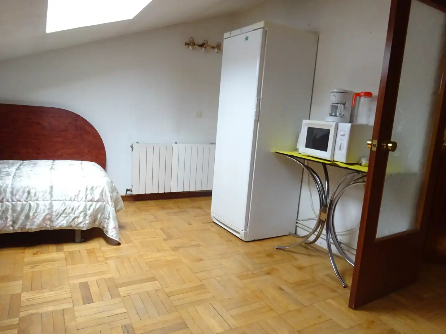 Habitación de Casa o chalet en venta en Villaviciosa de Odón con Aire acondicionado, Calefacción y Jardín privado