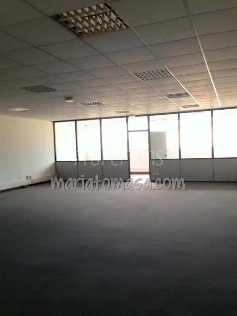 Office space for sale in Pozokoetxe