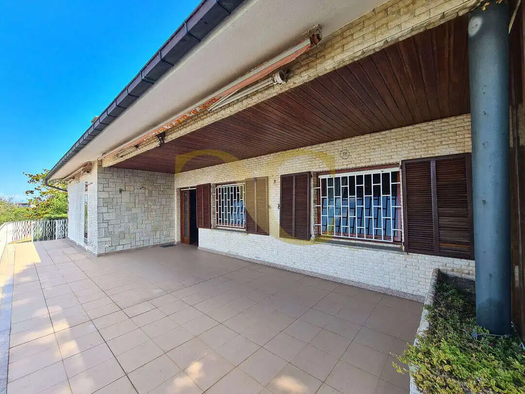 Terrassa de Casa o xalet en venda en Castropol amb Calefacció, Jardí privat i Terrassa