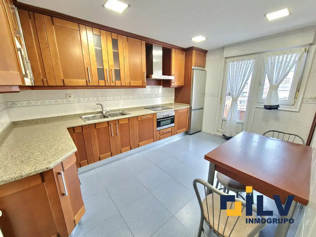 Küche von Maisonette zur Miete in Santurtzi  mit Heizung und Terrasse