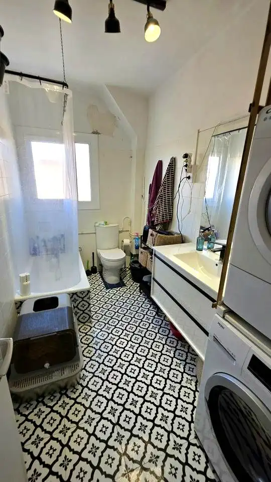 Baño de Piso en venta en Terrassa con Aire acondicionado, Trastero y Balcón