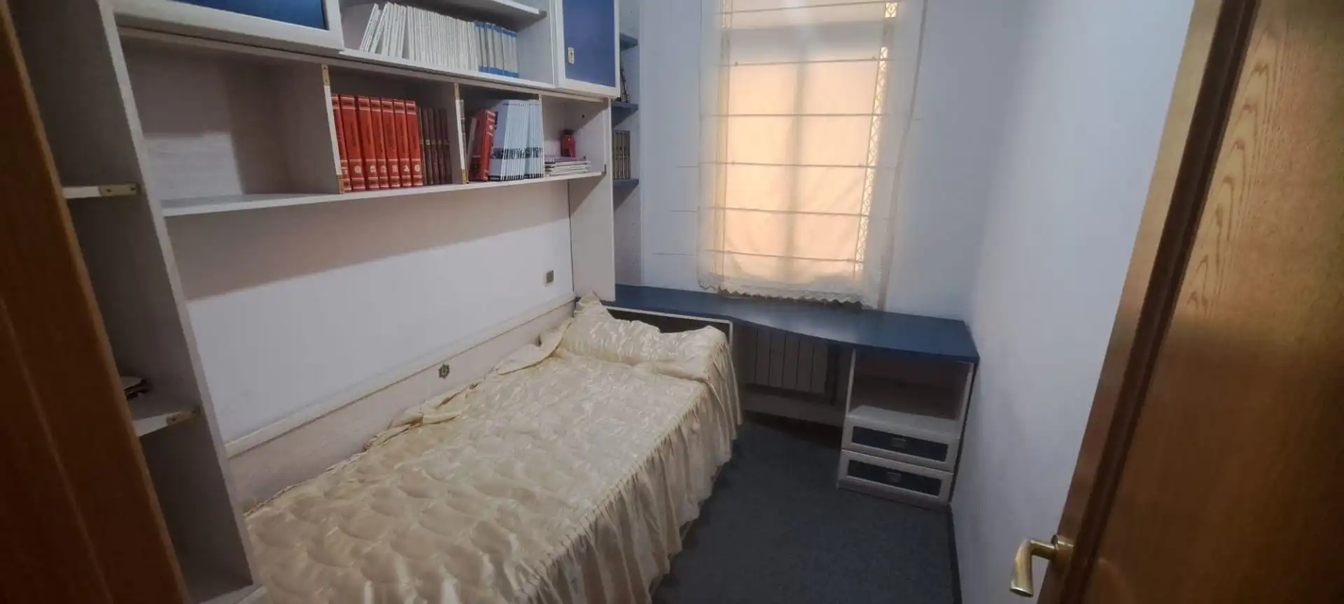 Bedroom of Flat for rent in Madrid  with Heating and Furnished
