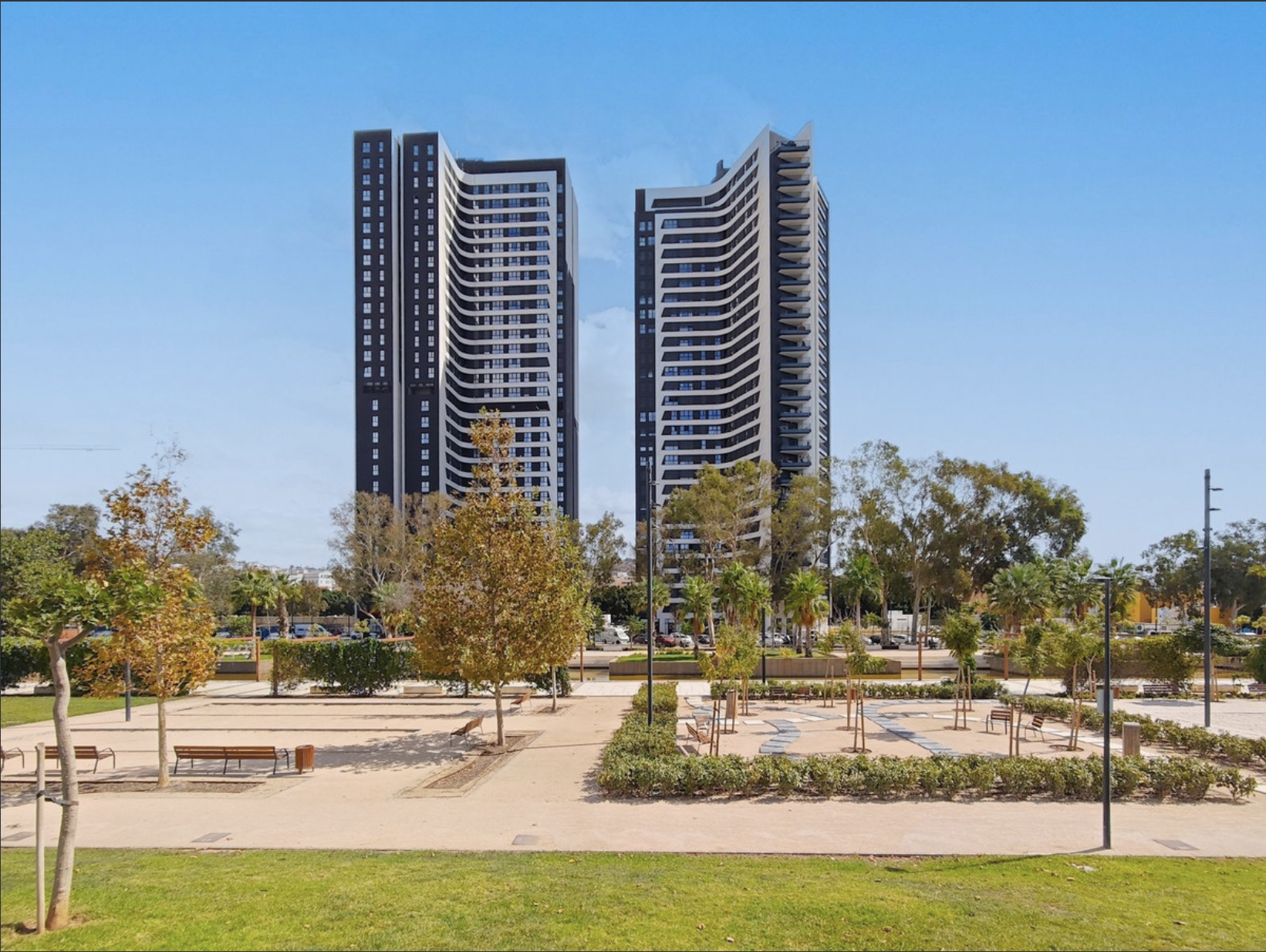 Exterior view of Apartment for sale in Málaga Capital  with Air Conditioner, Heating and Terrace