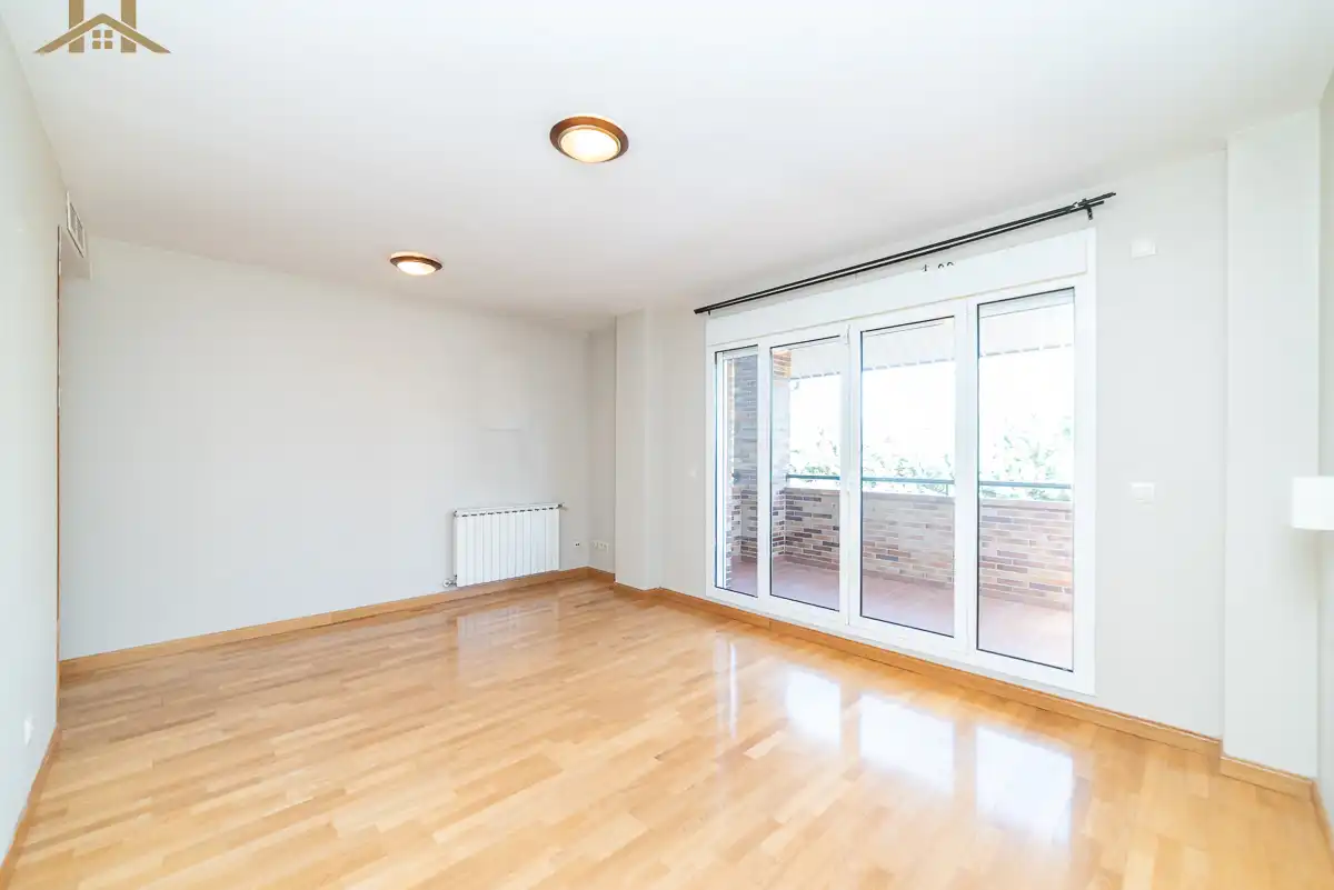 Sala de estar de Casa o chalet en venta en Las Rozas de Madrid con Aire acondicionado, Calefacción y Jardín privado