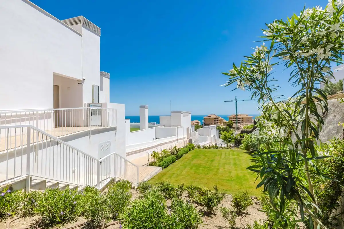 Flat with terrace for sale in Avenida Fuengirola, imagen 34