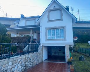 Exterior view of House or chalet for sale in Dodro  with Heating, Private garden and Parquet flooring