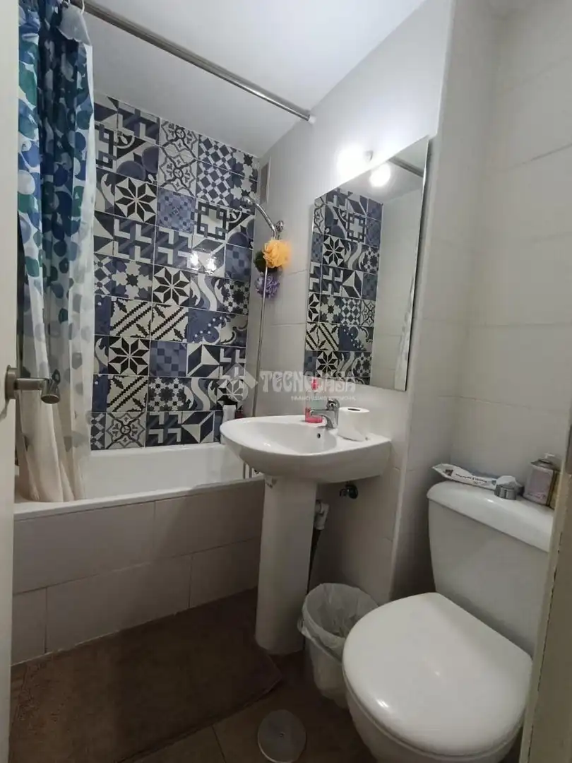 Bathroom of Flat for sale in Sevilla