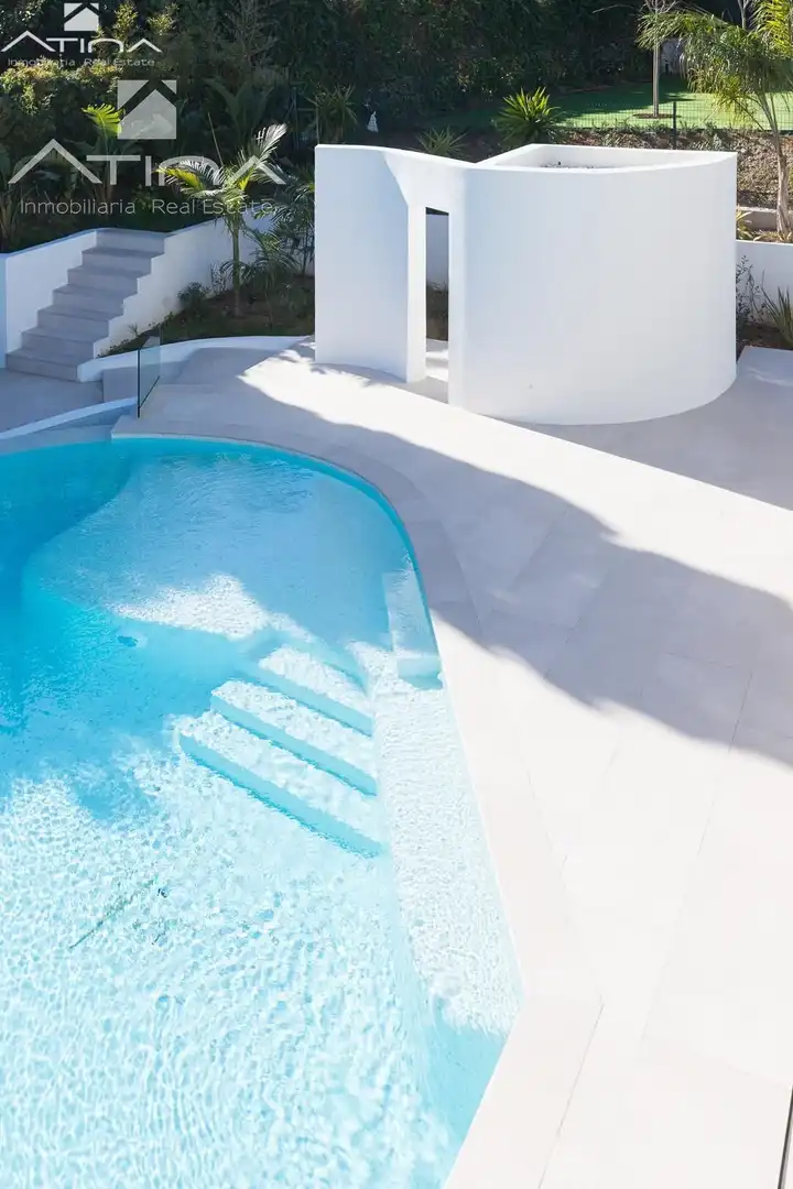 Swimming pool of Houses for sale in Jávea / Xàbia  with Air Conditioner, Heating and Private garden