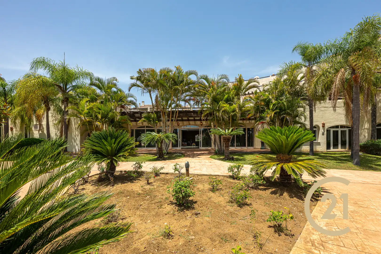 Exterior view of Buildings for sale in Estepona  with Community pool