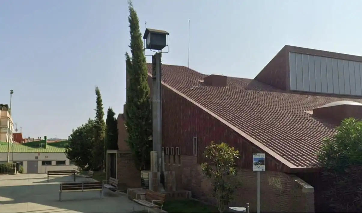 Vista exterior de Casa adosada en venta en Terrassa con Calefacción y Terraza
