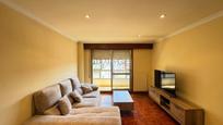 Living room of Flat for sale in Vigo   with Heating, Parquet flooring and Terrace