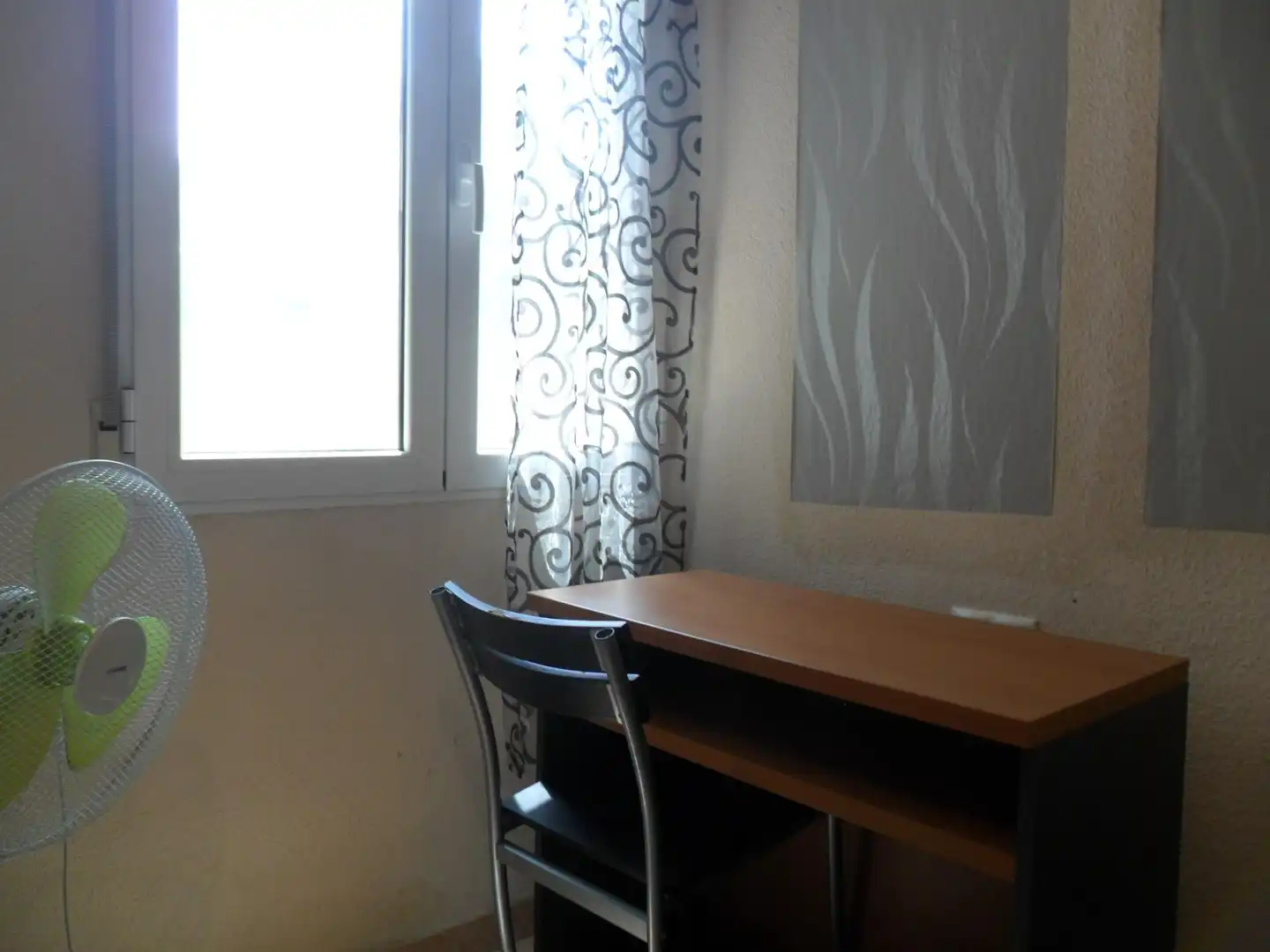 Habitación de Piso de alquiler en Granada con Calefacción y Jardín privado