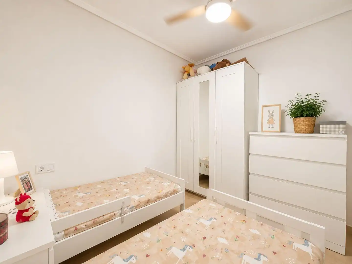Habitación de Piso en venta en Valencia con Aire acondicionado y Balcón