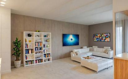 Living room of Single-family semi-detached for sale in Moaña  with Balcony