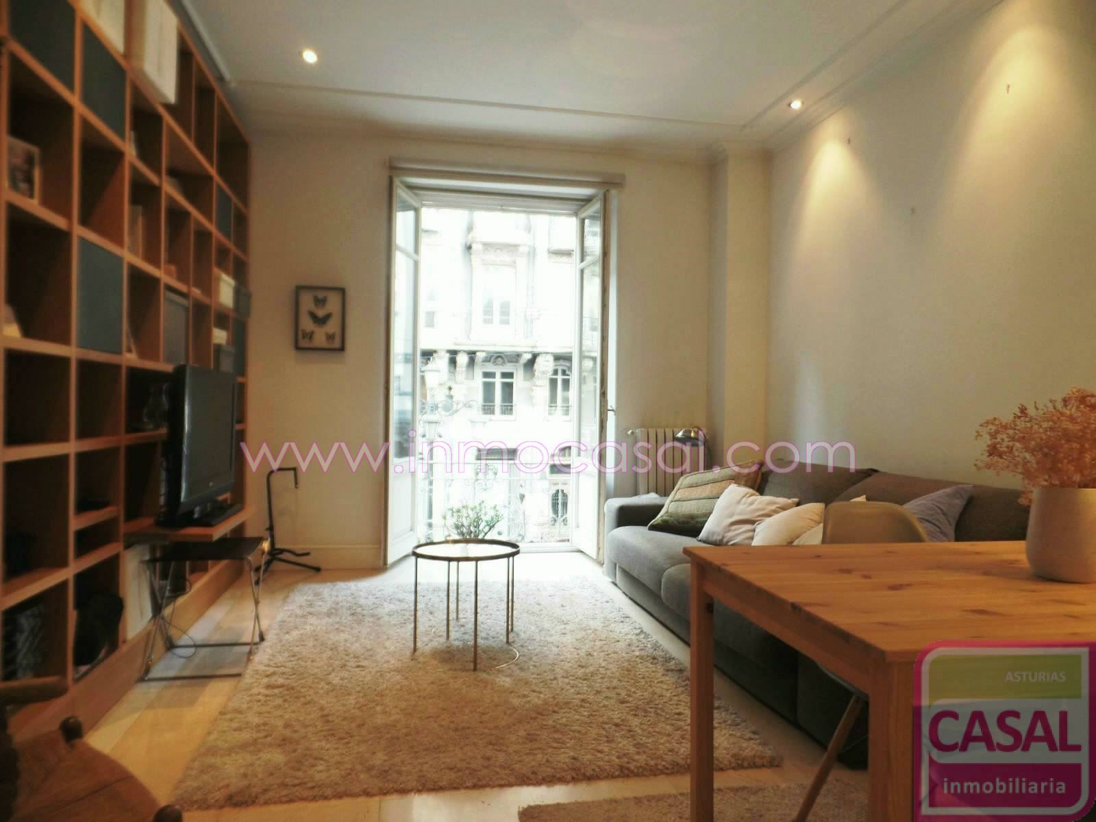 Flat for rent in Salesas - Foncalada - Campoamor