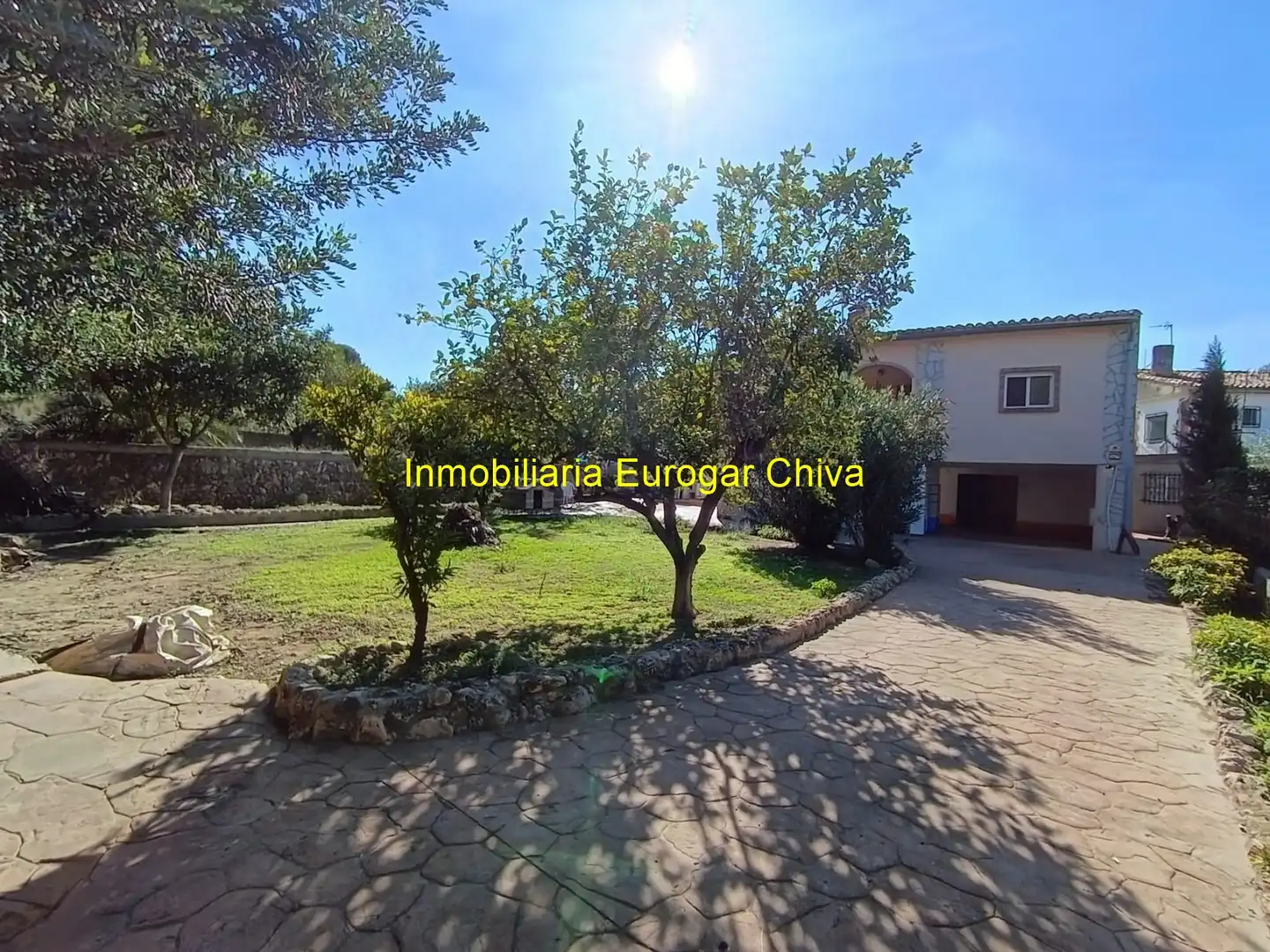 Villa con terrazza in vendita a Centro