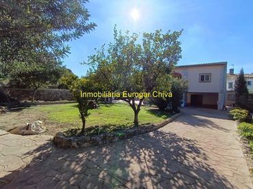 Detached house with balcony for sale in Centro