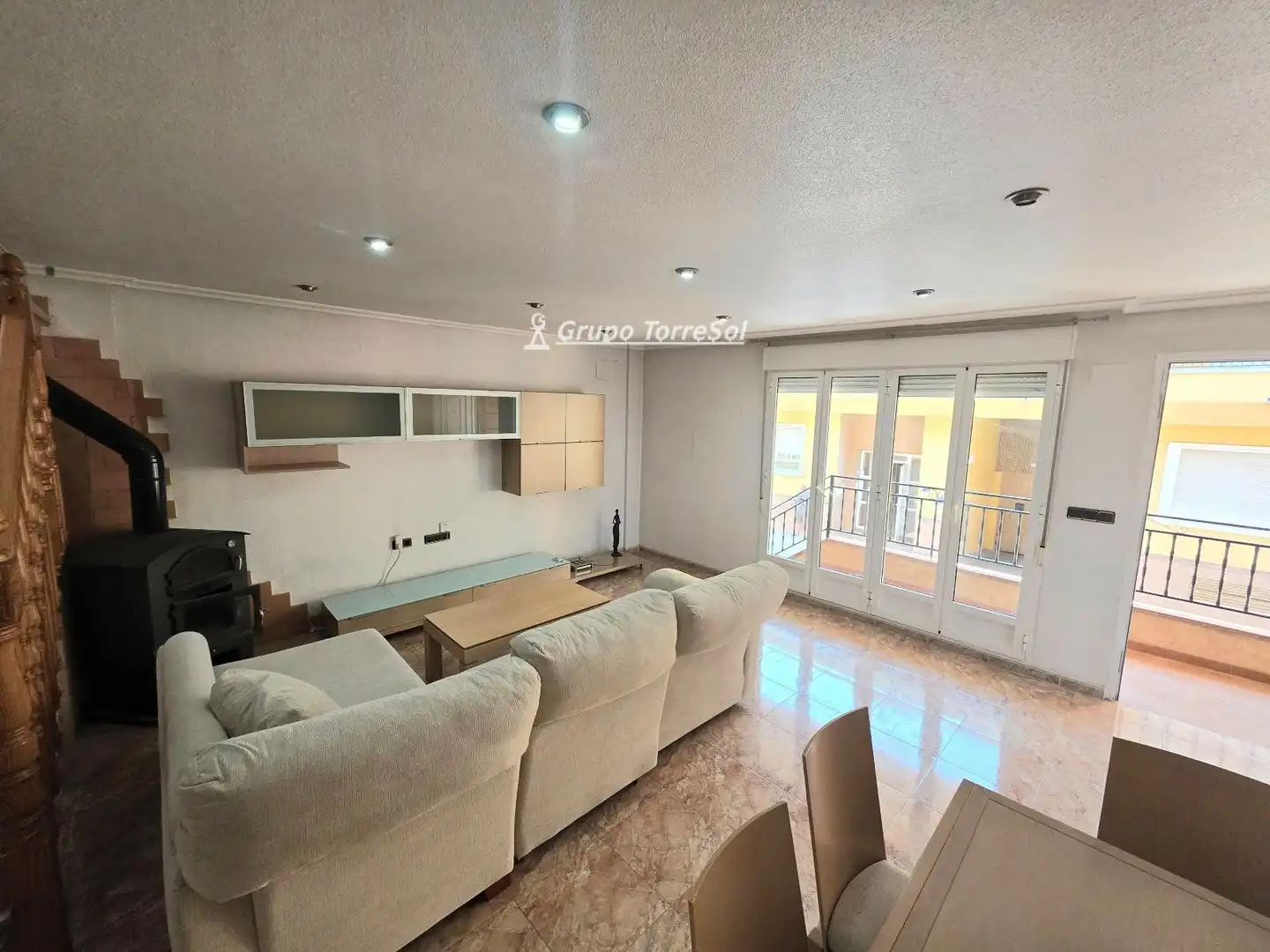 Sala de estar de Casa adosada en venta en Catral con Aire acondicionado, Calefacción y Terraza