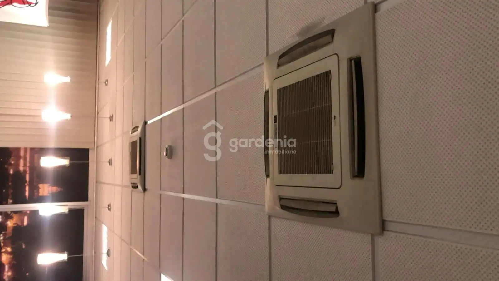 Office for sale in La Rinconada  with Air Conditioner