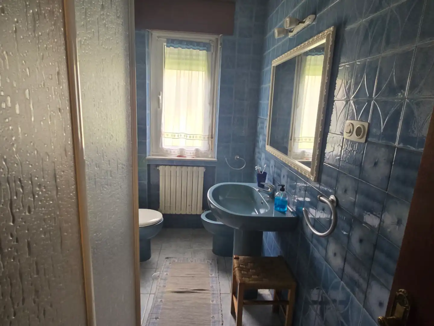 Bany de Casa o xalet en venda en Viveiro amb Calefacció, Jardí privat i Parquet