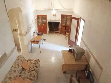 Casa rústica con balcón en venta en Albatera