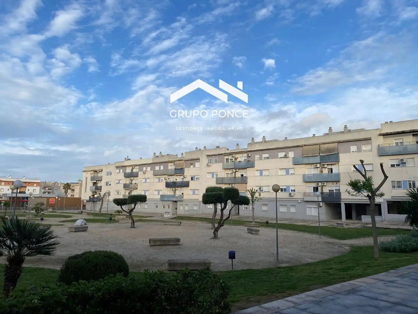 Exterior view of Flat for sale in Jerez de la Frontera  with Storage room