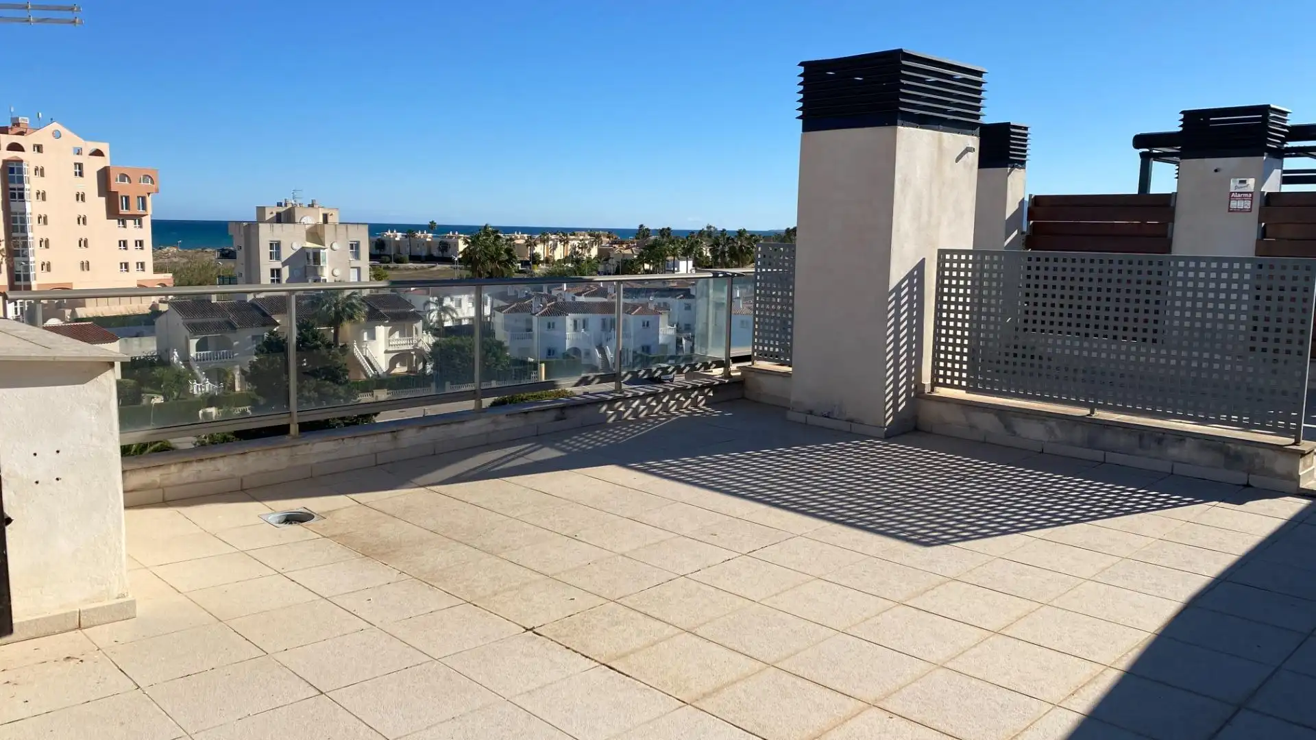 Ático en venta en Urbanizacion OLIVA NOVA 1, 2, Oliva Nova