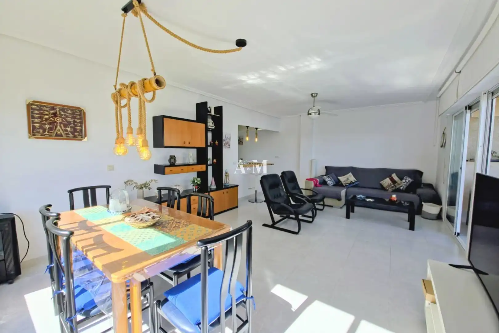 Living room of Flat for rent in Torrevieja  with Terrace, Furnished and Oven