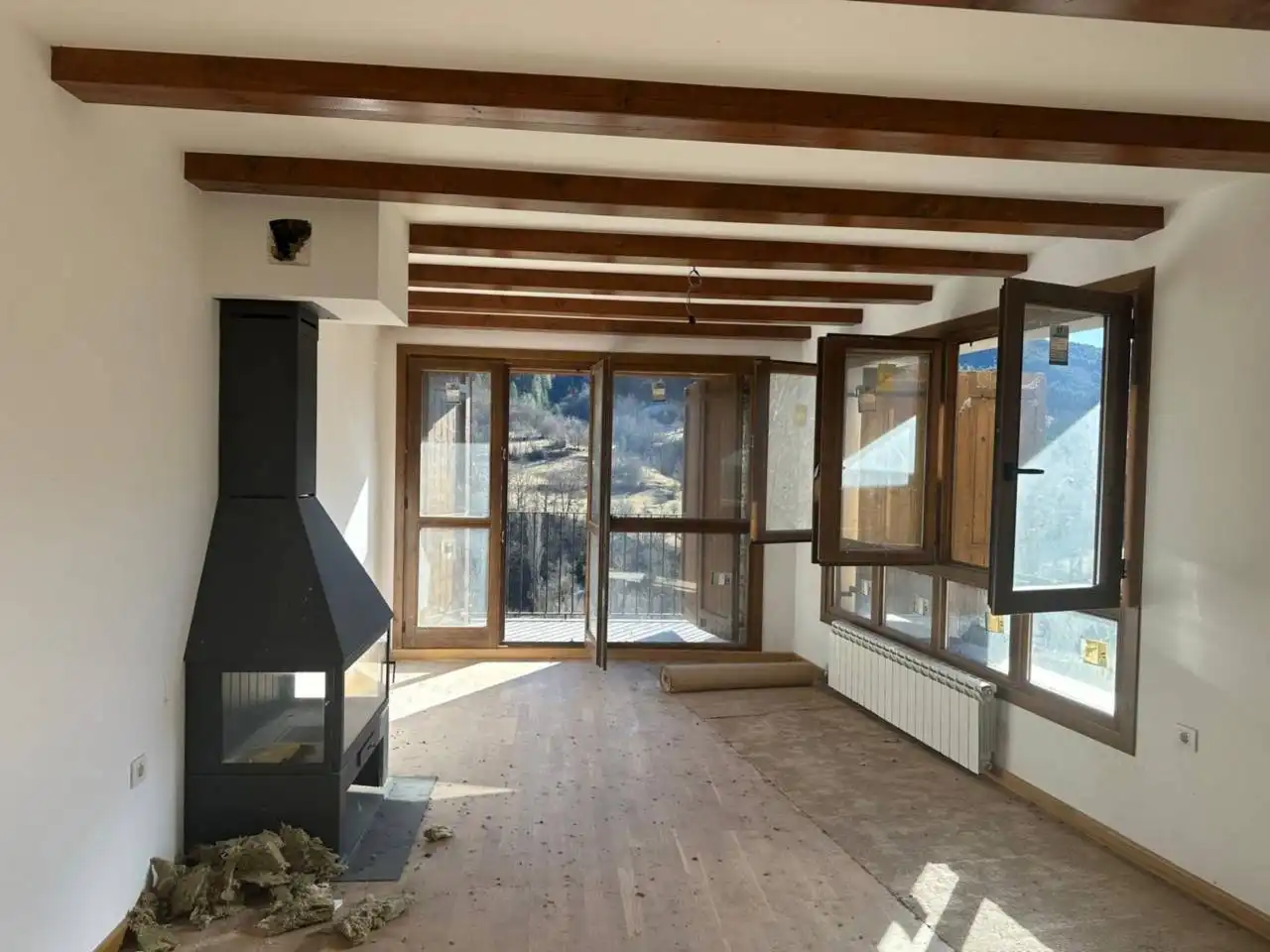 Sala de estar de Piso en venta en El Pont de Suert con Calefacción, Parquet y Balcón