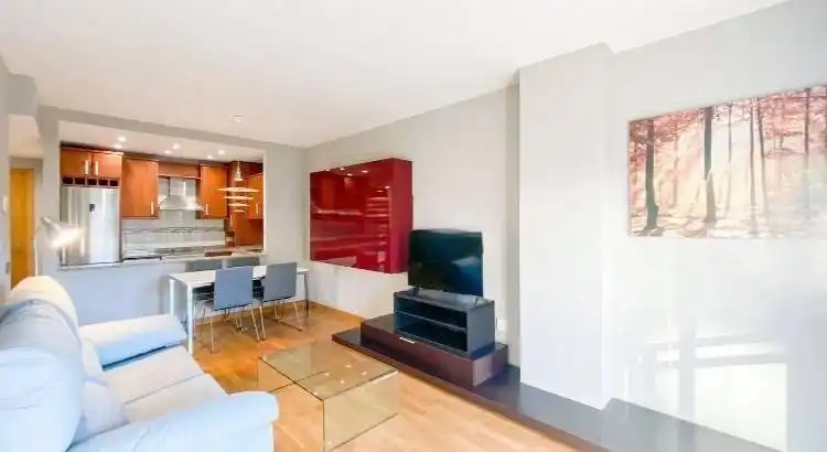 Sala de estar de Piso en venta en Málaga con Aire acondicionado, Parquet y Piscina comunitaria