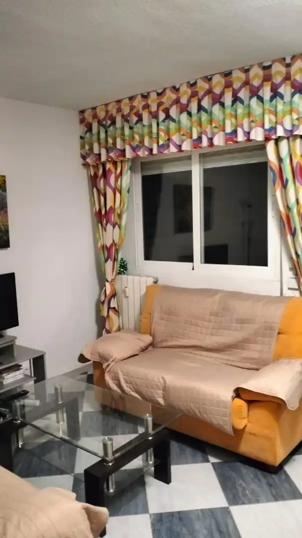 Flat for rent in Calle Martínez de la Rosa, Camino de Ronda