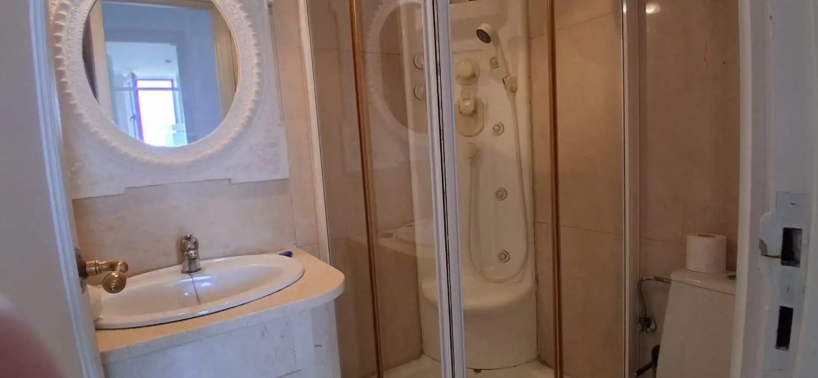 Bathroom of Flat for sale in Santander  with Heating, Terrace and Storage room