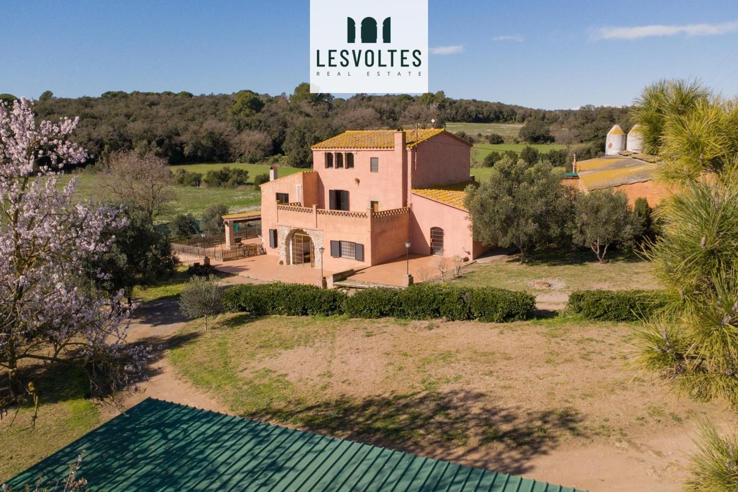 Vista exterior de Casa o xalet en venda en Corçà amb Aire condicionat, Calefacció i Jardí privat