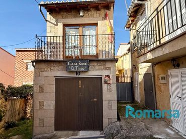 Casa con balcón en venta en Travesía de Navamojada