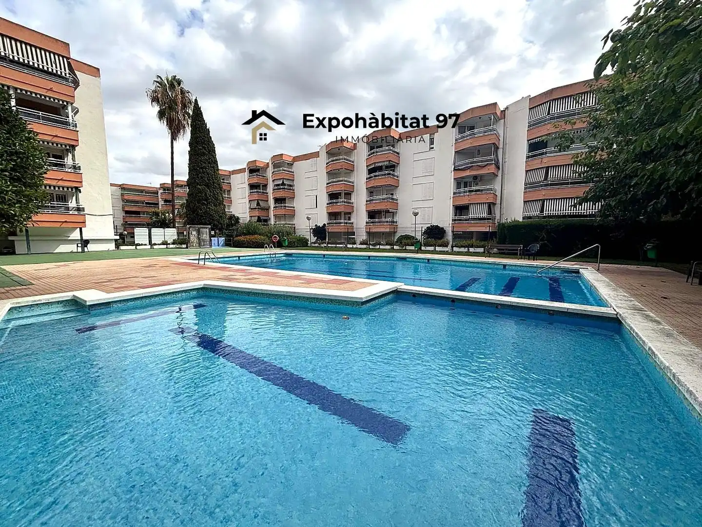 Apartment with pool for sale in Carrer Ramon Berenguer IV 5