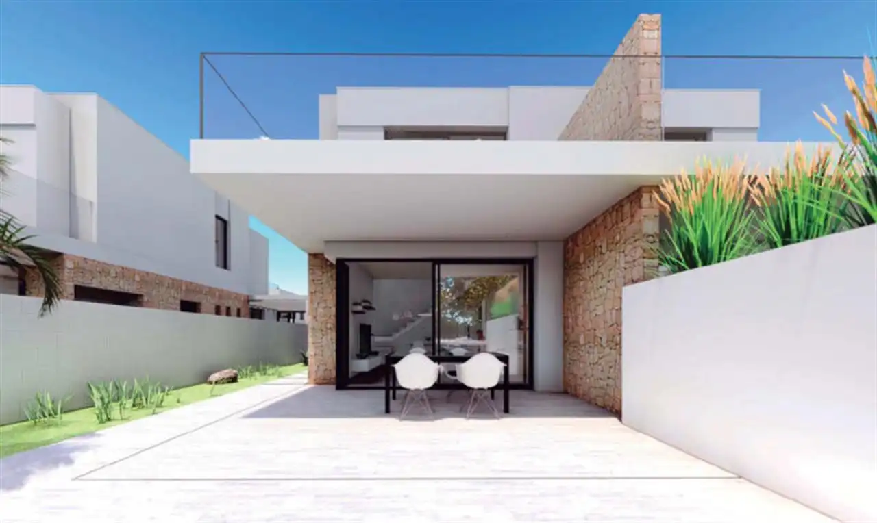 Terraced house with pool for sale in Golf Valle Este, imagen 5