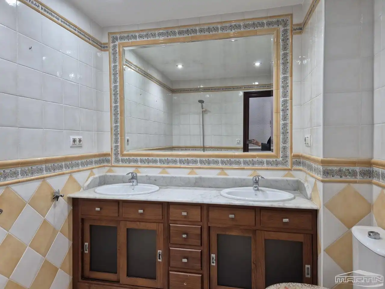 Bany de Pis en venda en Lucena