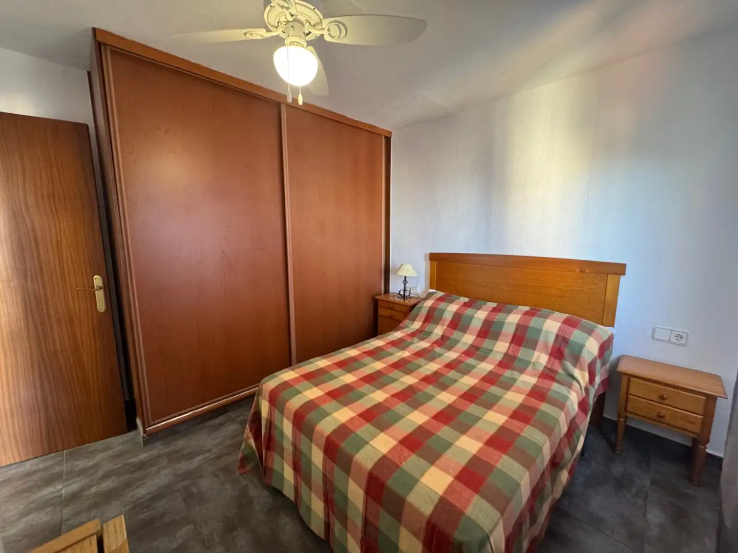 Habitación de Apartamento en venta en Calpe / Calp con Aire acondicionado, Trastero y Piscina