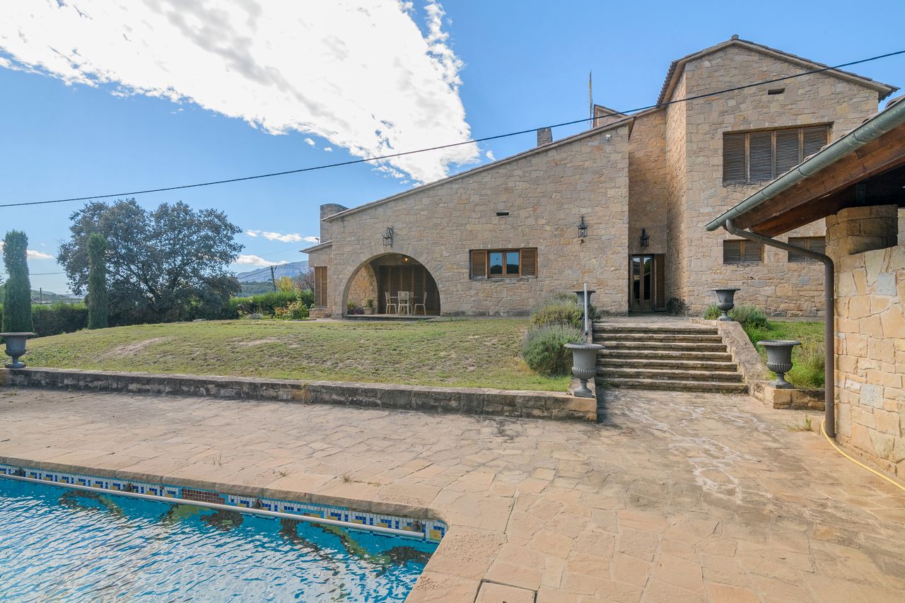 Exterior view of House or chalet for sale in Sant Vicenç de Castellet  with Heating, Private garden and Terrace