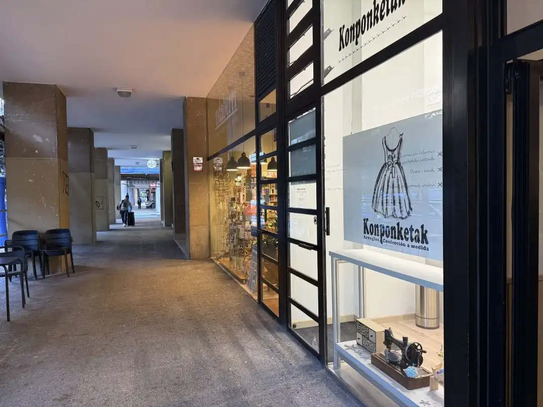 Local comercial en venda a José María Salaberría Kalea