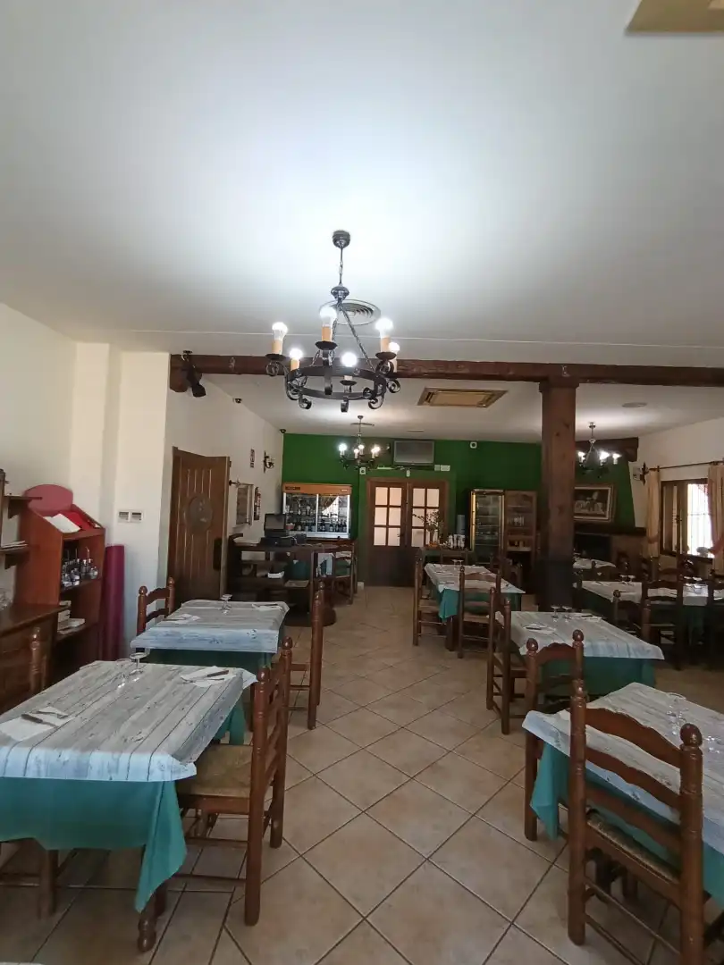 Geschaftsraum zum Verkauf in Albalate de Zorita mit Klimaanlage, Heizung und Terrasse