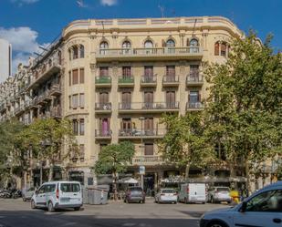 Vista exterior de Local en venda en  Barcelona Capital